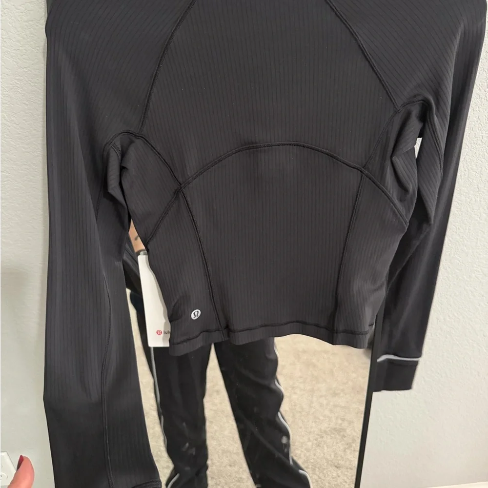 Lululemon It's Rulu ™ Run Ribbed
Cropped Half Zip - Picture 4 of 4
